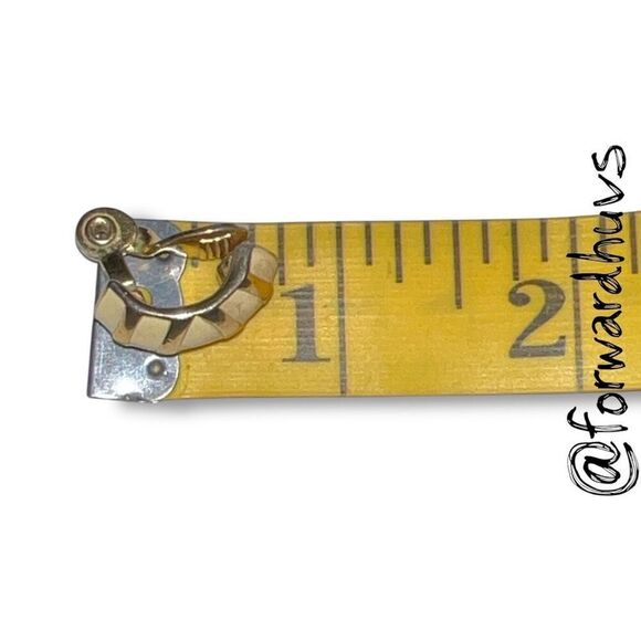 Monet Enamel Clip-On Earrings – Chevron Design - Picture 7 of 9